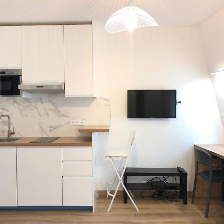 Elegance Haussmanienne, Studio Moderne Et Cosy Париж Екстериор снимка