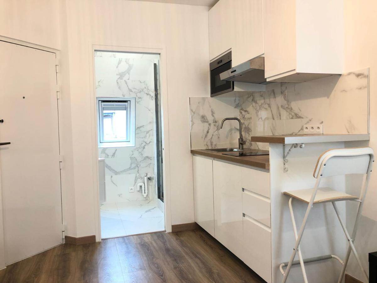 Elegance Haussmanienne, Studio Moderne Et Cosy Париж Екстериор снимка